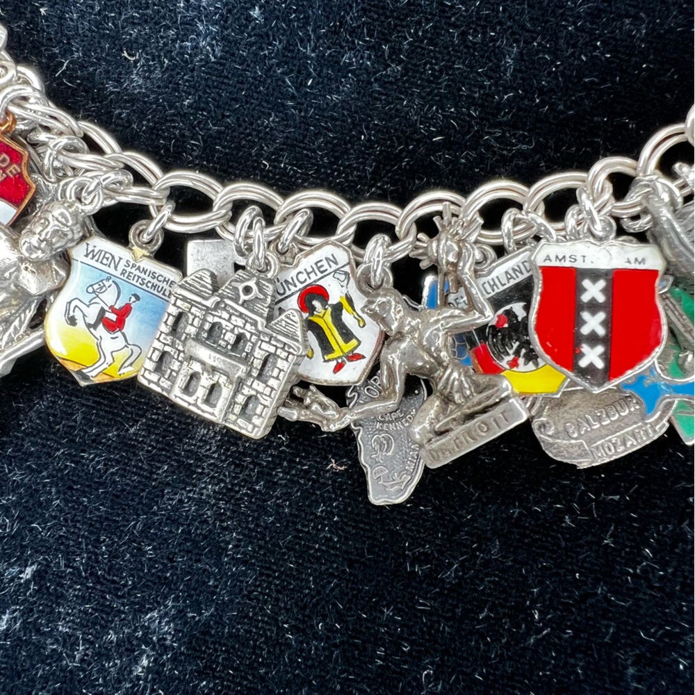 Vintage Travel LOADED Sterling 925 Silver Enamel Foreign & USA Charm Bracelet - Picture 4 of 16